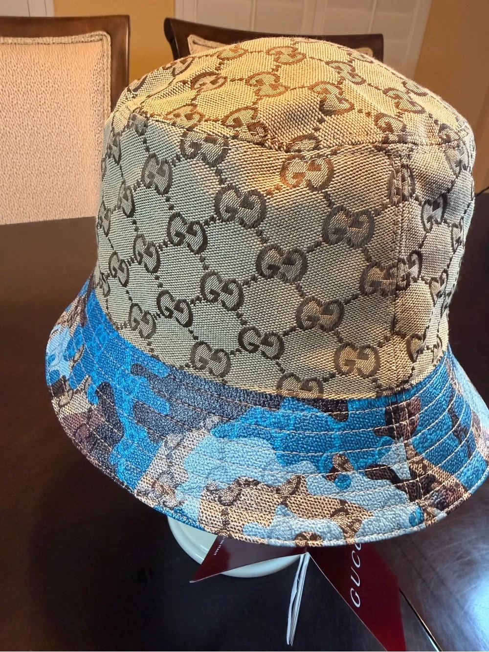 New Authentic Gucci GG Supreme Logo Blue Camo Bucket Hat Tan Blue Size M